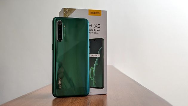 realme x2 design and display