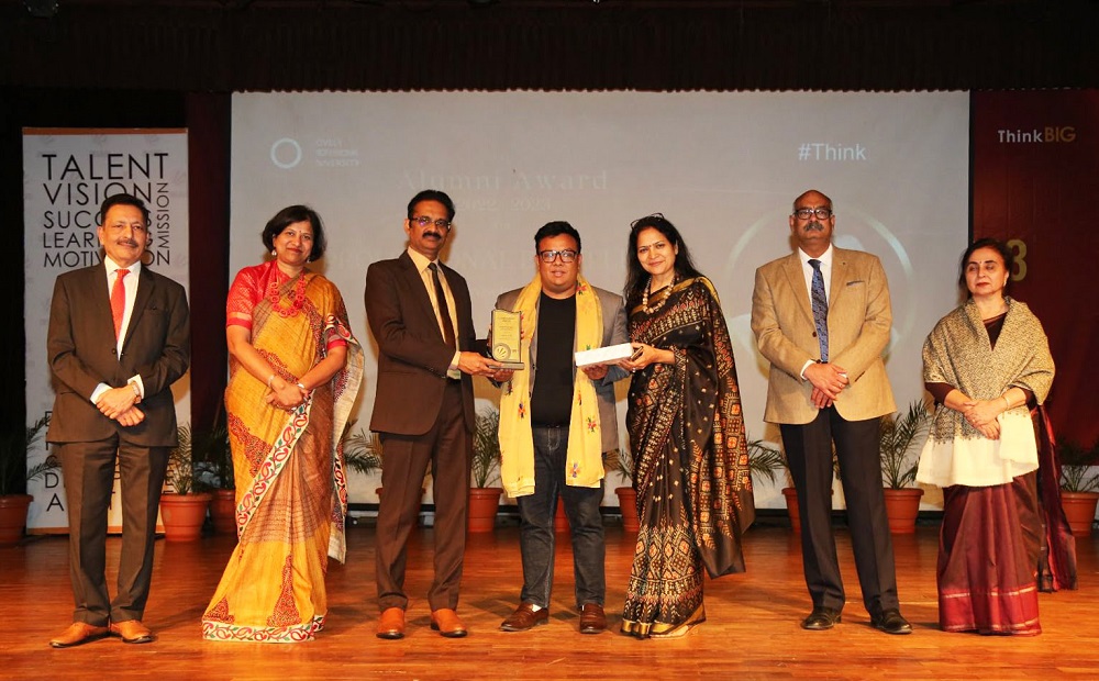 Sparrow SMS CEO Manoj Thapa wins Professional Excellence Award