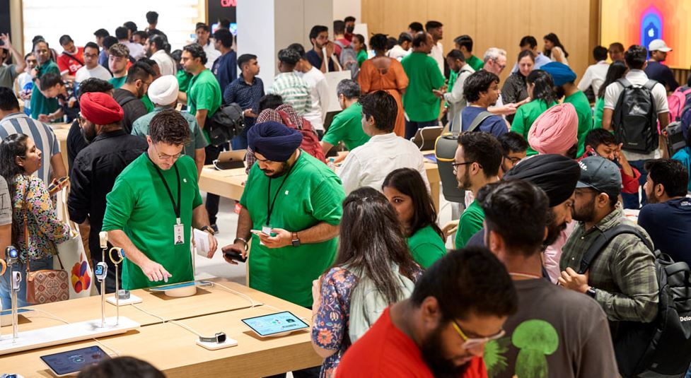 Delhi-saket-store-apple