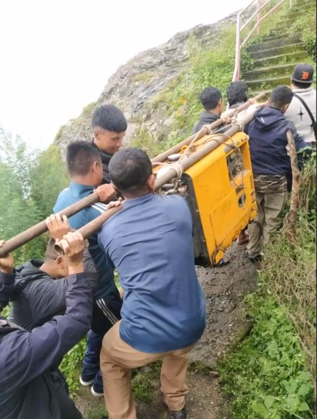 NTC technicians at service restoration Bhotekoshi floods
