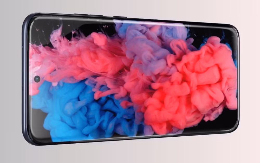Moto Edge 70 Fusion display