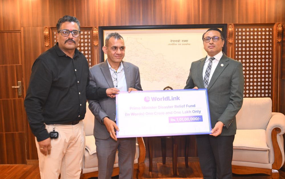 WorldLink donates Rs 1.01 crore for the Bhotekoshi flood victims